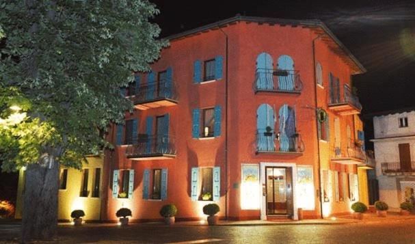 Hotel La Spia D'Italia Сольферино Номер фото