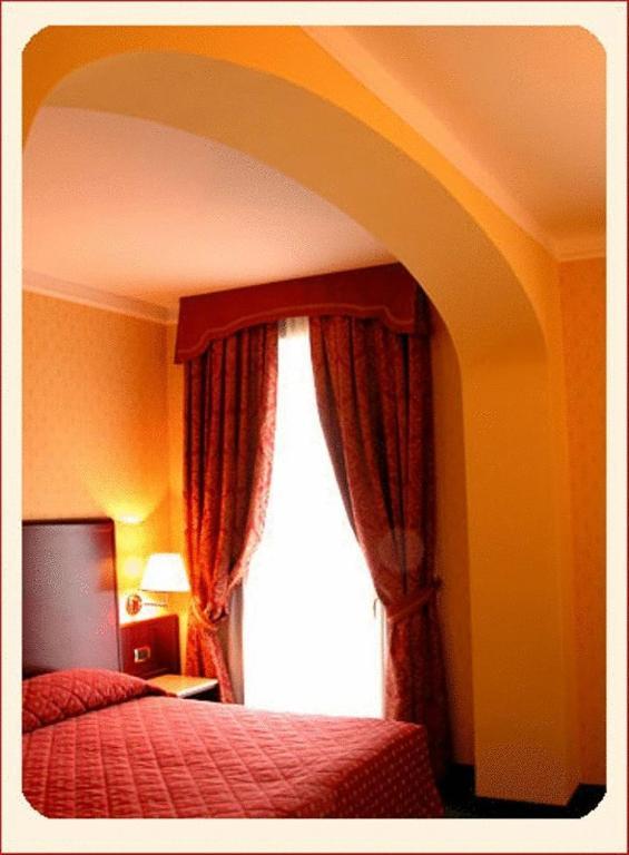 Hotel La Spia D'Italia Сольферино Номер фото
